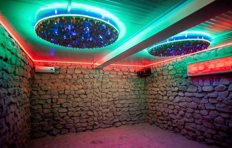 Saline artificiale. Constructii saline